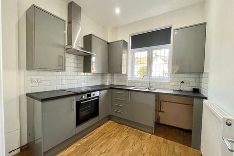 1 bedroom end of terrace house to rent, Purbeck Road, Hornchurch