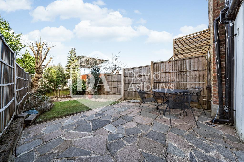 41 A Woodland Gardens N10 3 UE-6