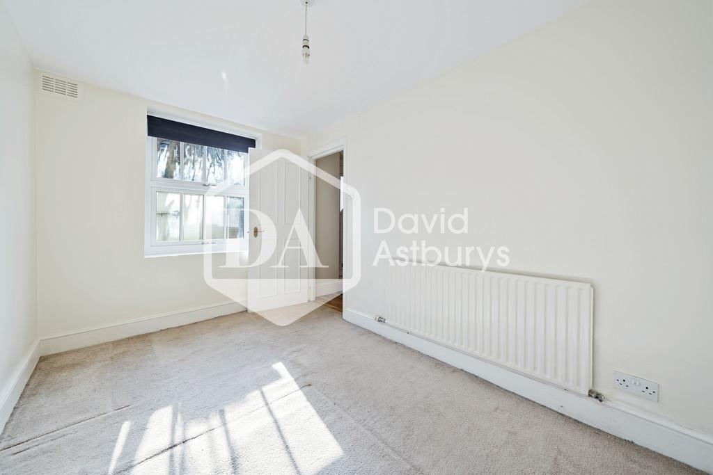 41 A Woodland Gardens N10 3 UE-11