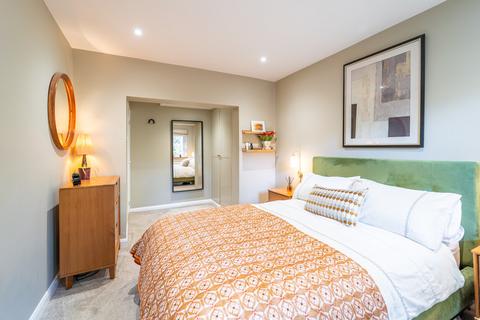 2 bedroom apartment for sale, Trinity Road, Bounds Green N22