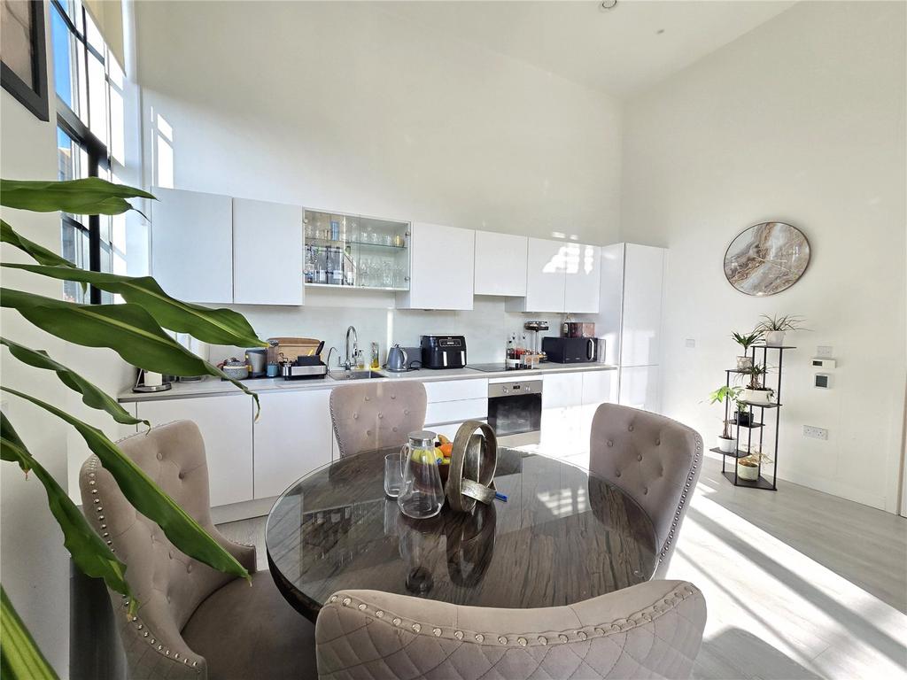 Dining &amp; Kitchen