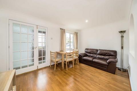 1 bedroom maisonette to rent, Dorset Mews, London N3