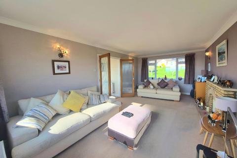 3 bedroom detached house for sale, Glenfield Drive, Great Doddington, Northamptonshire NN6