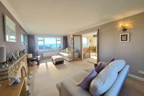 3 bedroom detached house for sale, Glenfield Drive, Great Doddington, Northamptonshire NN6