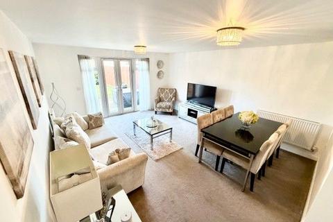 4 bedroom semi-detached house for sale, Hubert Crescent, Bushey WD23