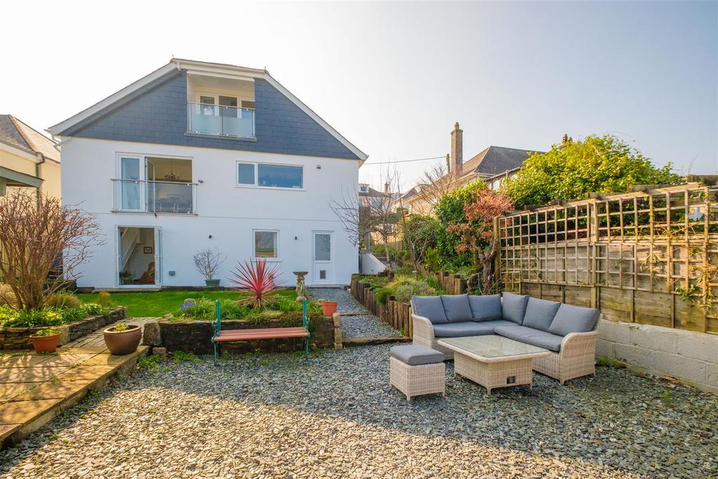 Parry 11 Hillside road Saltash-46.jpg