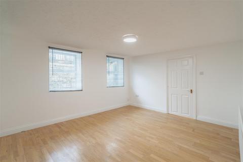 1 bedroom apartment to rent, Gloucester Place, Cheltenham