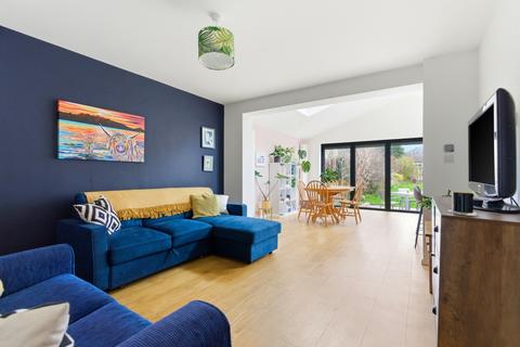 3 bedroom semi-detached house for sale, Evans Grove, Hertfordshire AL4