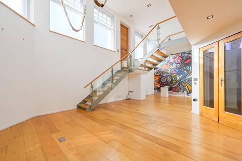 3 bedroom flat for sale, Manchester Road, Canary Wharf, London, E14