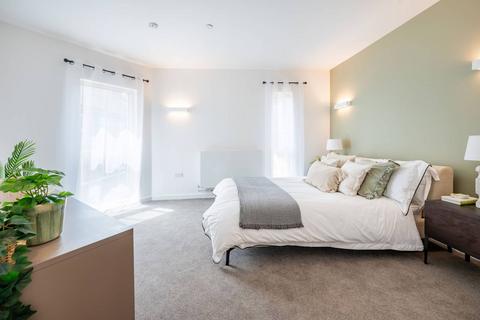 Madeleine Court, North Acton, Acton, W3