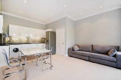 undefined, Woodville Road, Ealing Broadway, London, W5