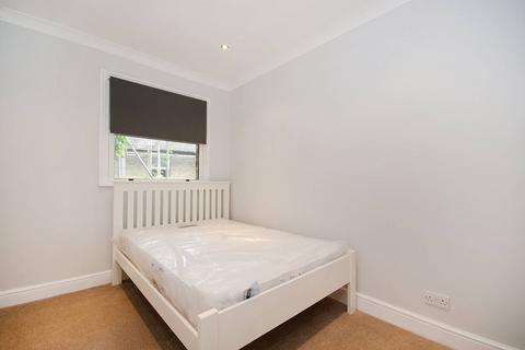 undefined, Woodville Road, Ealing Broadway, London, W5