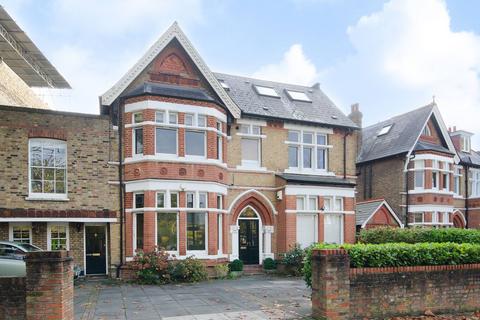 Woodville Road, Ealing Broadway, London, W5
