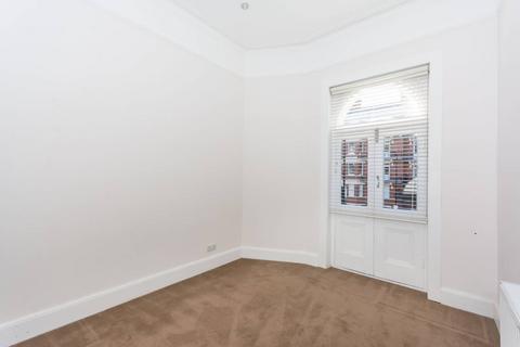 3 bedroom flat to rent, Elgin Avenue, Maida Vale, London, W9