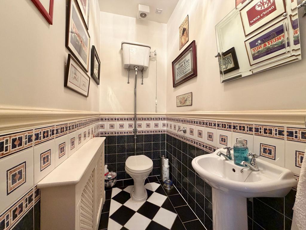 Ground floor WC