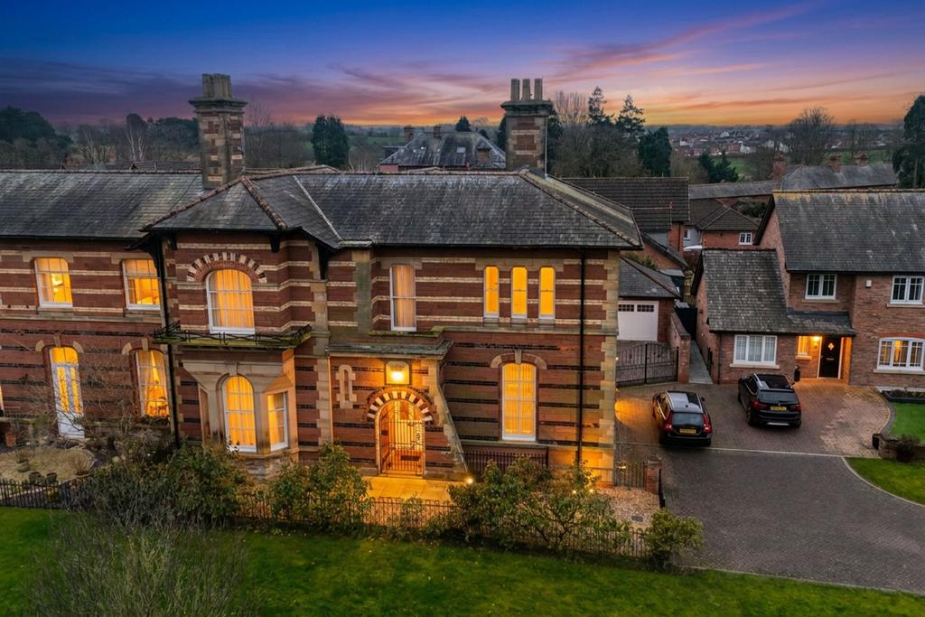 Holly House