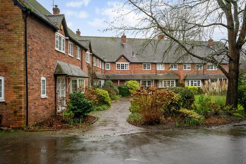 undefined, Bridge End, Warwick, Warwickshire CV34