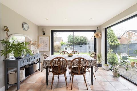 4 bedroom detached house for sale, Camberley Place, Harpenden