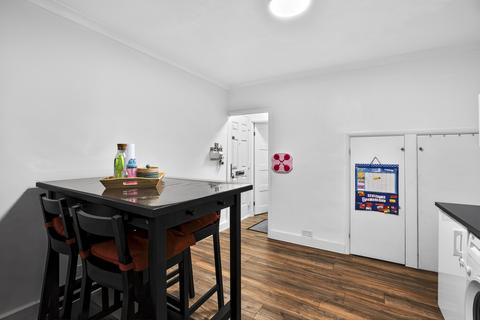 2 bedroom terraced house for sale, Clifton Road, London, SE25