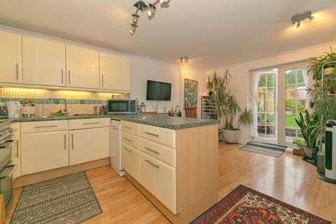 3 bedroom terraced house for sale, Waterside, Peartree Bridge, MK6