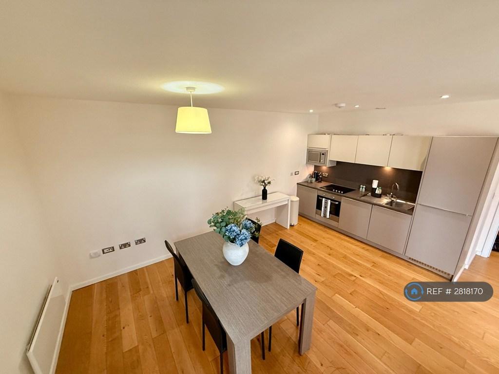 Kitchen/Dining