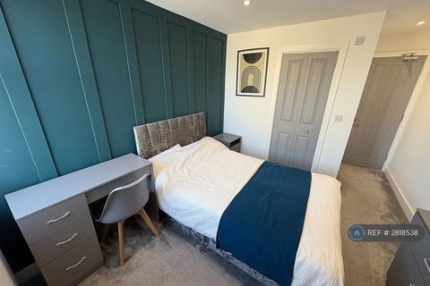 undefined, Henderson Road, Southsea, PO4