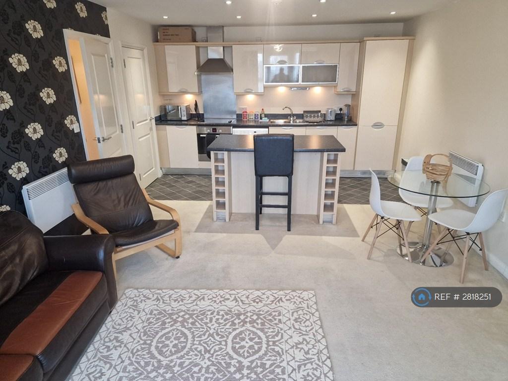 Lounge Kitchen