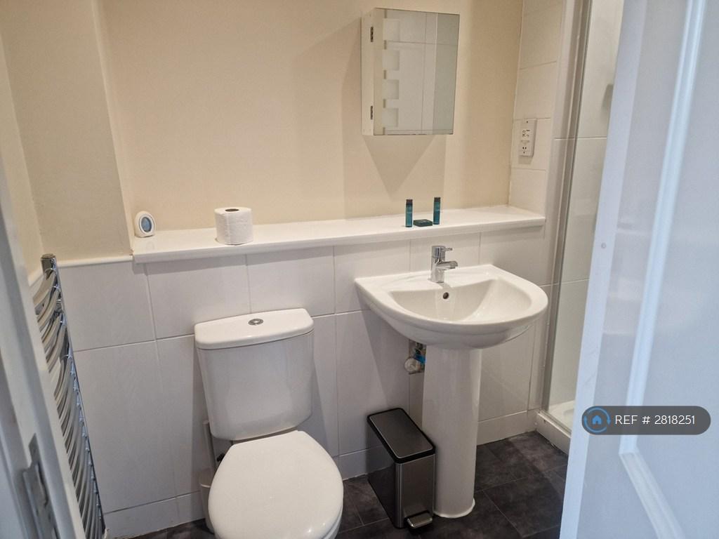Ensuite Bathroom