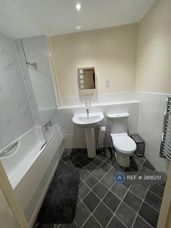 Main Bathroom