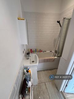 1 bedroom flat to rent, Queens Park, London, W10