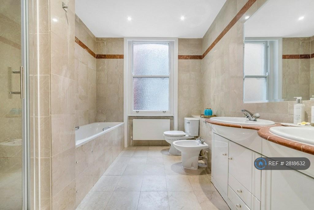 Master Ensuite