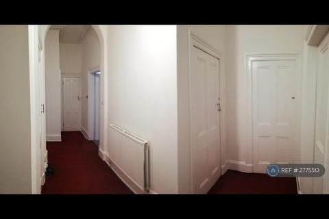 3 bedroom flat to rent, Marchmont St, Edinburgh, EH9