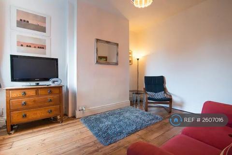 2 bedroom terraced house to rent, Henwood Road, Manchester, M20