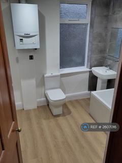 2 bedroom terraced house to rent, Henwood Road, Manchester, M20