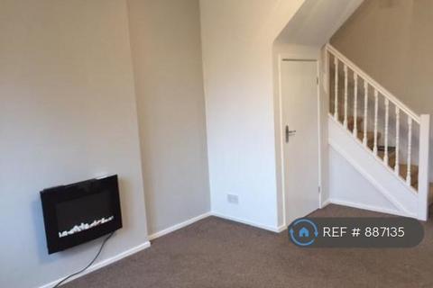3 bedroom semi-detached house to rent, Oldfield Close, Westhoughton, Bolton, BL5