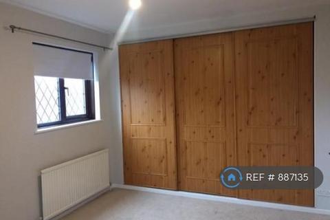 3 bedroom semi-detached house to rent, Oldfield Close, Westhoughton, Bolton, BL5