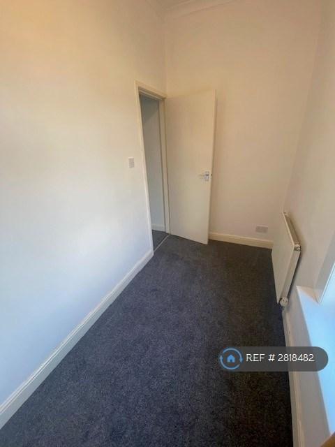 Small Bedroom