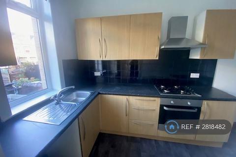 2 bedroom end of terrace house to rent, Zoar Street, Morley, Leeds, LS27