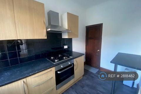 2 bedroom end of terrace house to rent, Zoar Street, Morley, Leeds, LS27