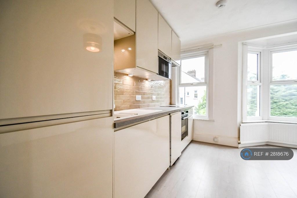 Kitchen/Lounge