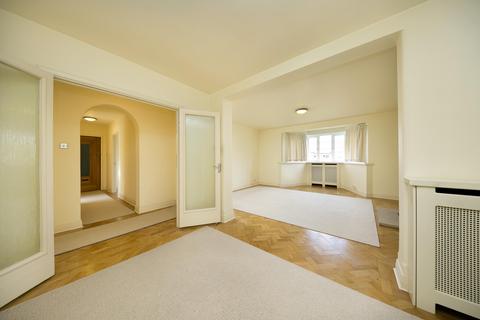 undefined, Courtlands, Sheen Road, Richmond