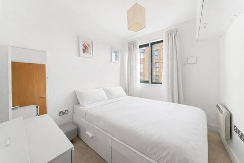 2 bedroom flat to rent, Londinium Tower, 87 Mansell Street, London