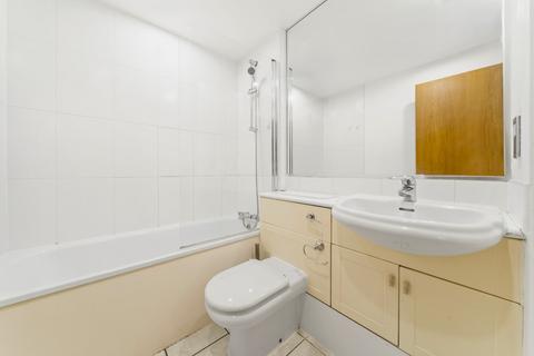 2 bedroom flat to rent, Londinium Tower, 87 Mansell Street, London