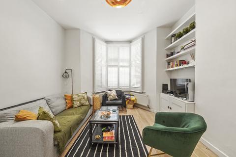1 bedroom flat to rent, St John's Hill, Battersea, London