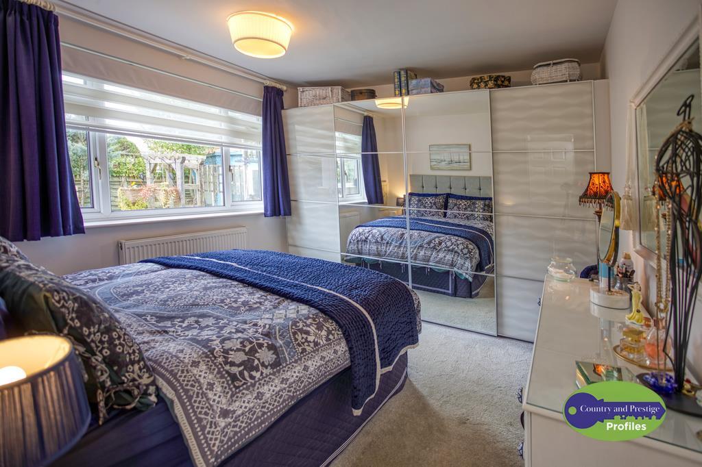 24 Trafford road  (6).jpg