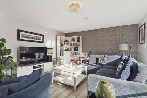 2 bedroom flat for sale, 3/2 16 Holmbank Avenue, Shawlands, Glasgow, G41 3JH