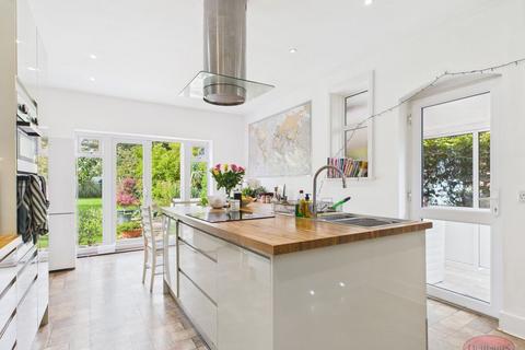 4 bedroom detached bungalow for sale, Hurn Way, Christchurch