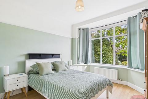 4 bedroom detached bungalow for sale, Hurn Way, Christchurch