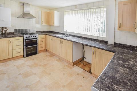 3 bedroom semi-detached house for sale, Warren Drive, Kimberworth