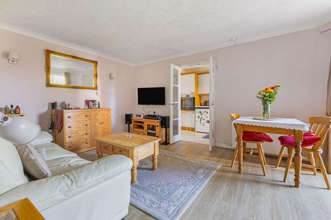 1 bedroom flat for sale, Oakleigh Close, Swanley